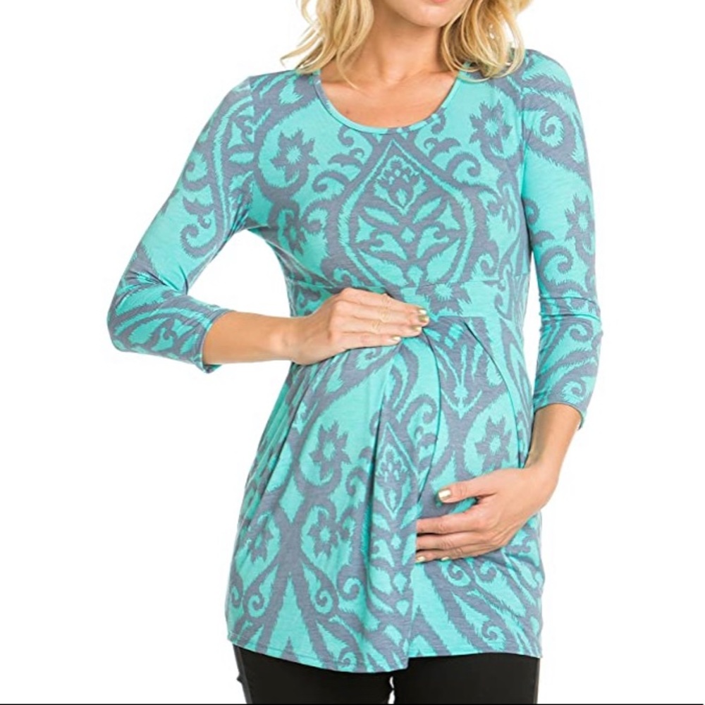 Adorable maternity top - flattering & comfy!
